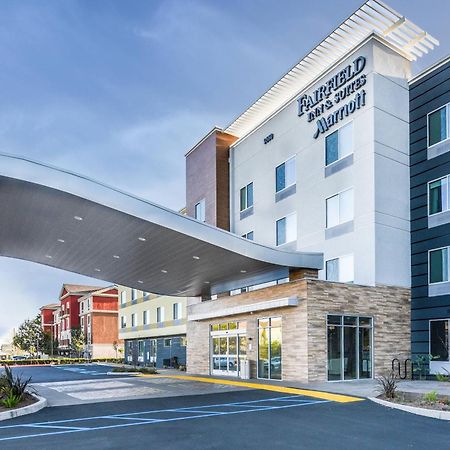 Fairfield Inn & Suites Ontario Rancho Cucamonga Exterior photo