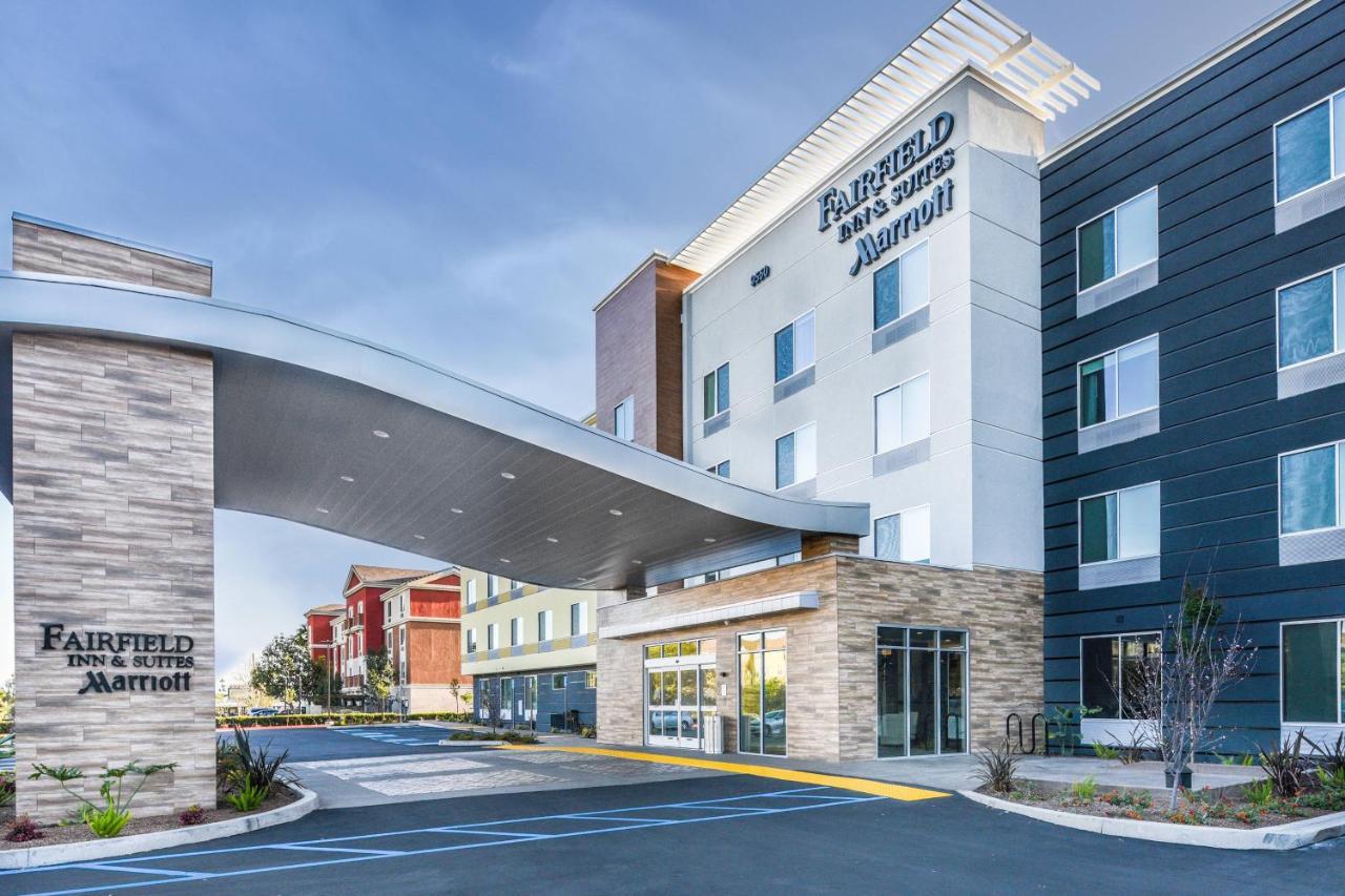 Fairfield Inn & Suites Ontario Rancho Cucamonga Exterior photo