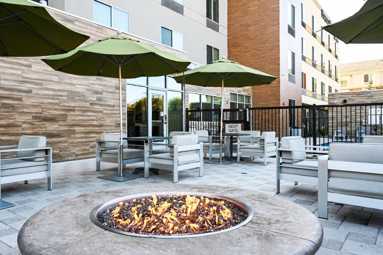 Fairfield Inn & Suites Ontario Rancho Cucamonga Exterior photo